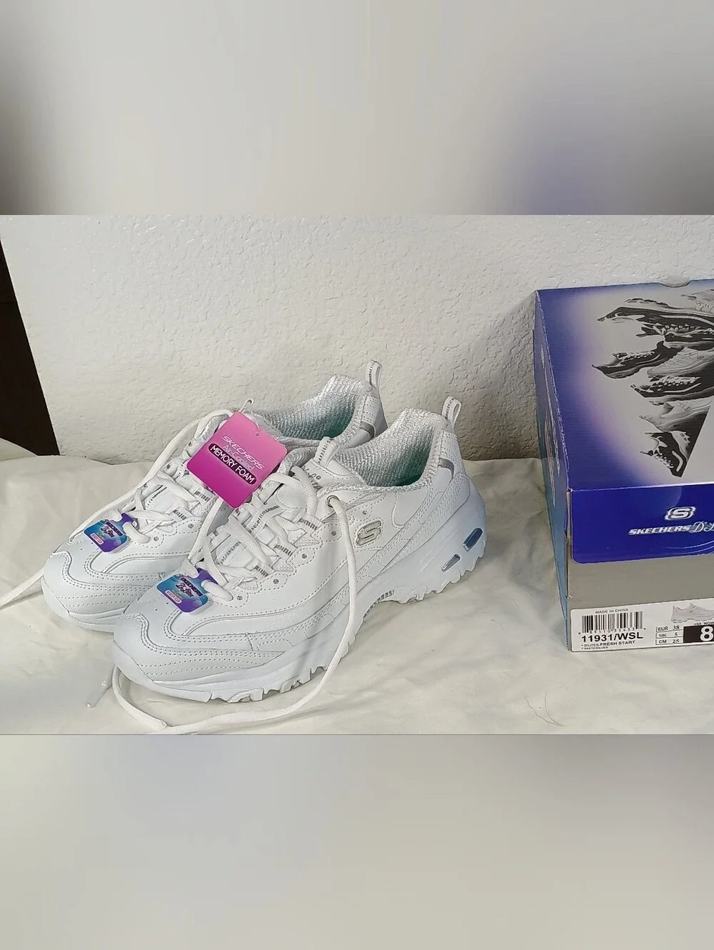 Skechers Women's White D'Lites Fresh Start Memory Foam Athletic Sneakers New